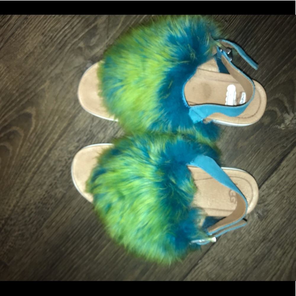 Fluffy ugg sandals
